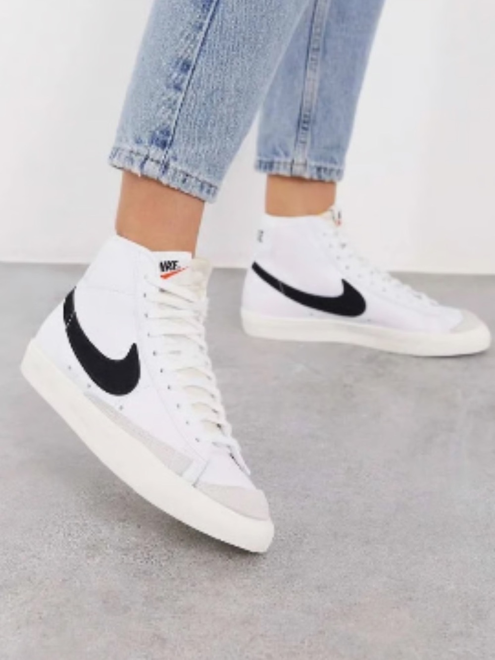 Nike Blazer Mid 77’ Sneakers Women’s size 7